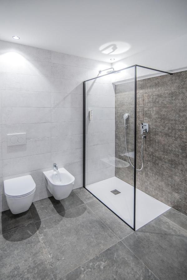 B&B Zur Traube Випитено Екстериор снимка
