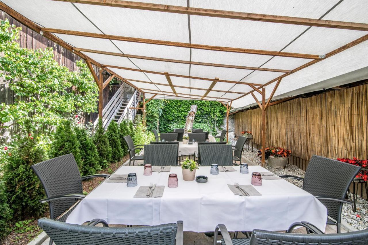 B&B Zur Traube Випитено Екстериор снимка