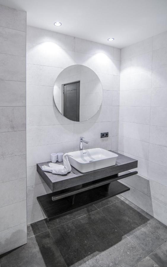 B&B Zur Traube Випитено Екстериор снимка